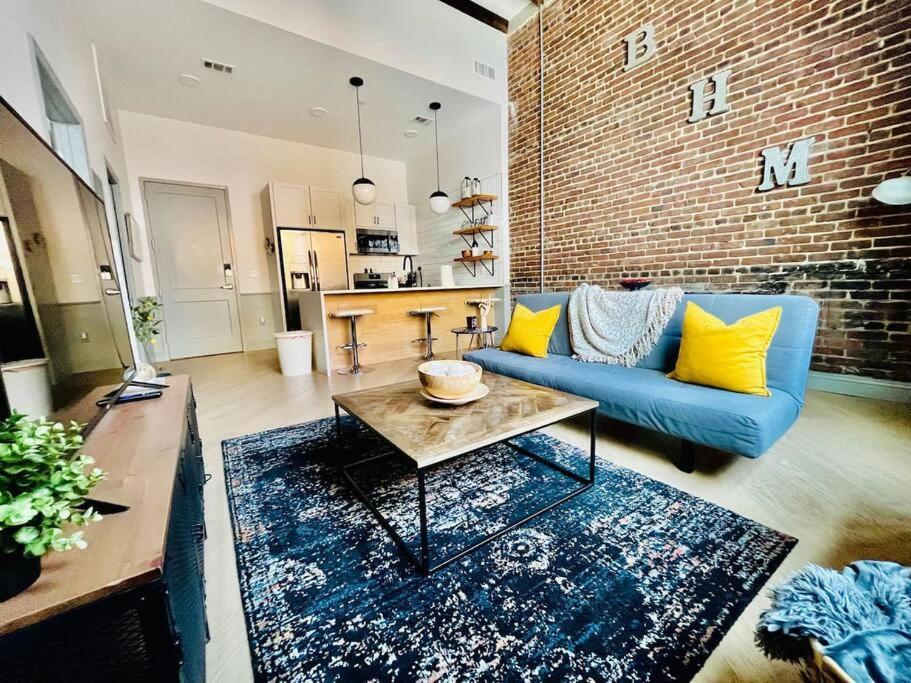 Trendy Condo! Close To Everthing Downtown Birmingham Exterior foto